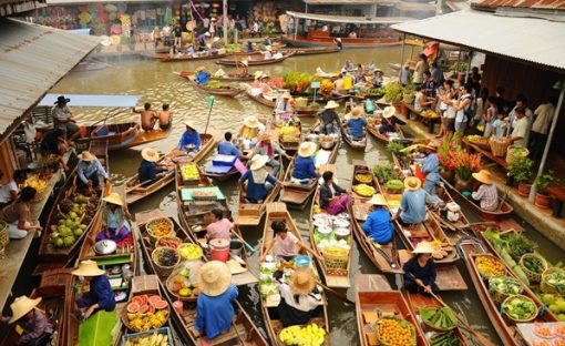 Bangkok_Transportation_Damnoen_Saduak_floating_marketing