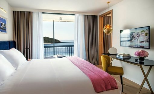room Excelsior